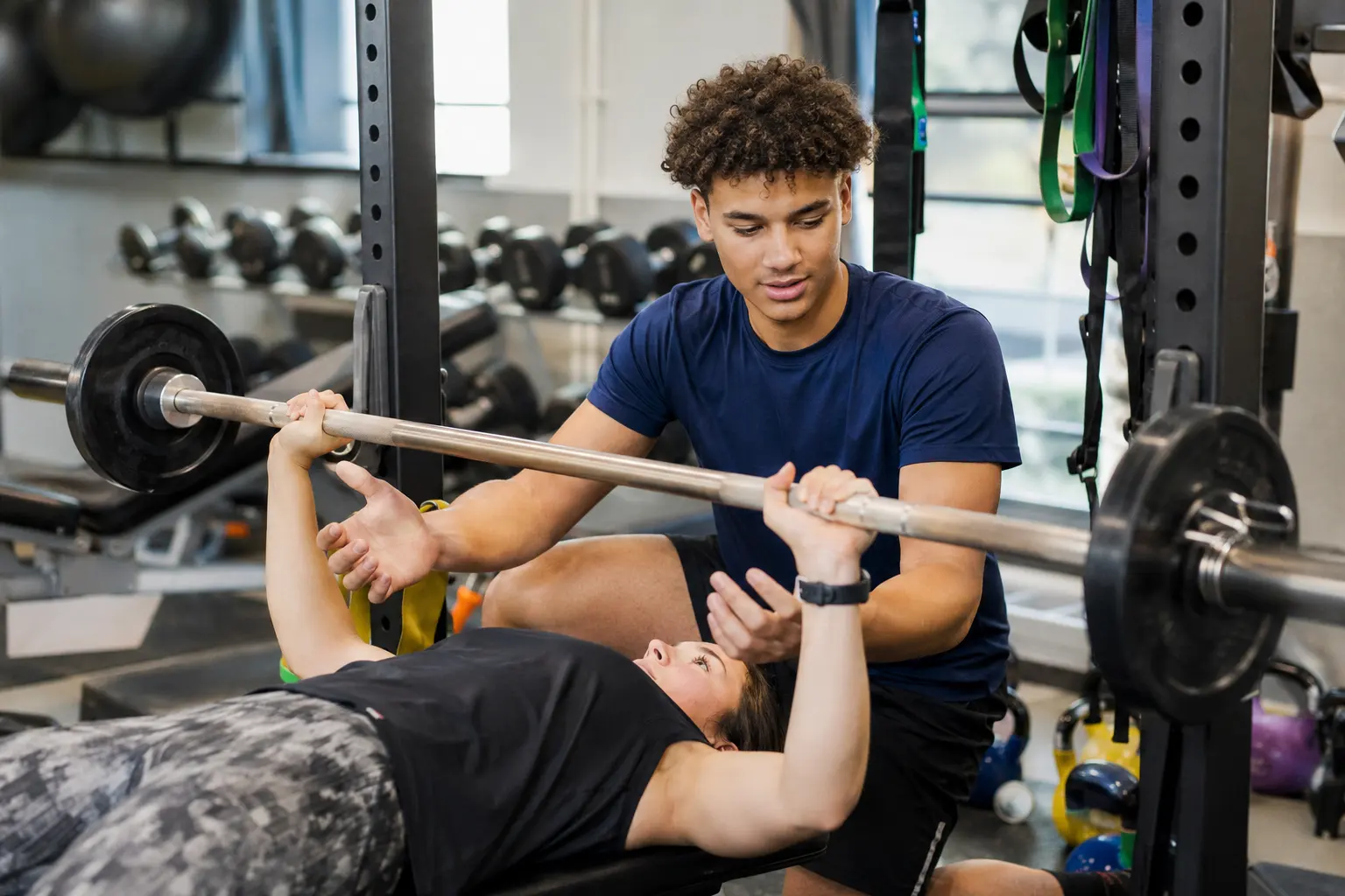 Sportfachmann/-frau: Trainingspläne zu erstellen und umzusetzen, verschiedene Trainingsmethoden und Bewegungstechniken anzuwenden